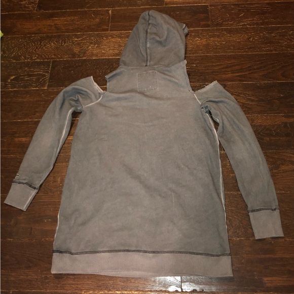 Hollister Hoodie, sweatshirt, cold-shoulder, Size Small, EUC - Picture 11 of 11